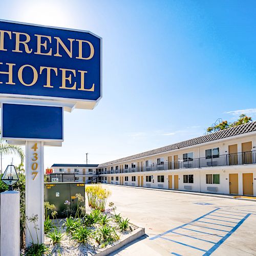 Trend Hotel LAX